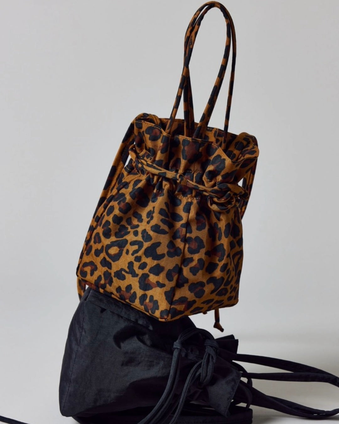 美國｜BAGGU Drawstring Bag 兩用束口水桶包 / 手提包 /  斜背包 共四色