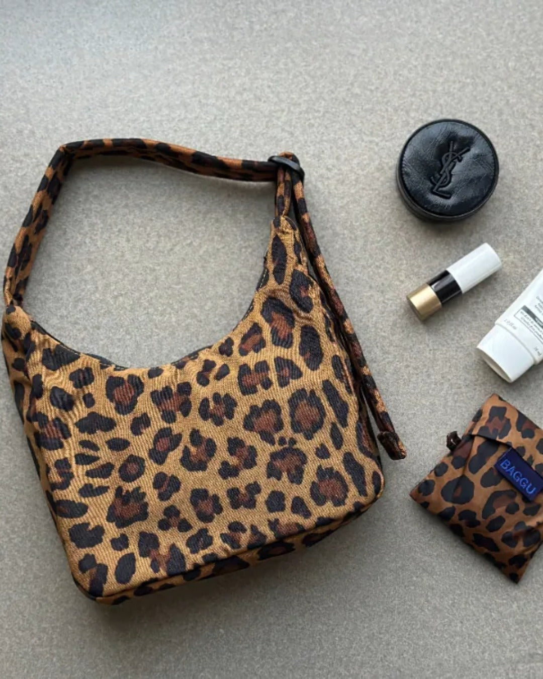 美國｜BAGGU Nylon Shoulder Bag 腋下包 / 肩背包 豹紋