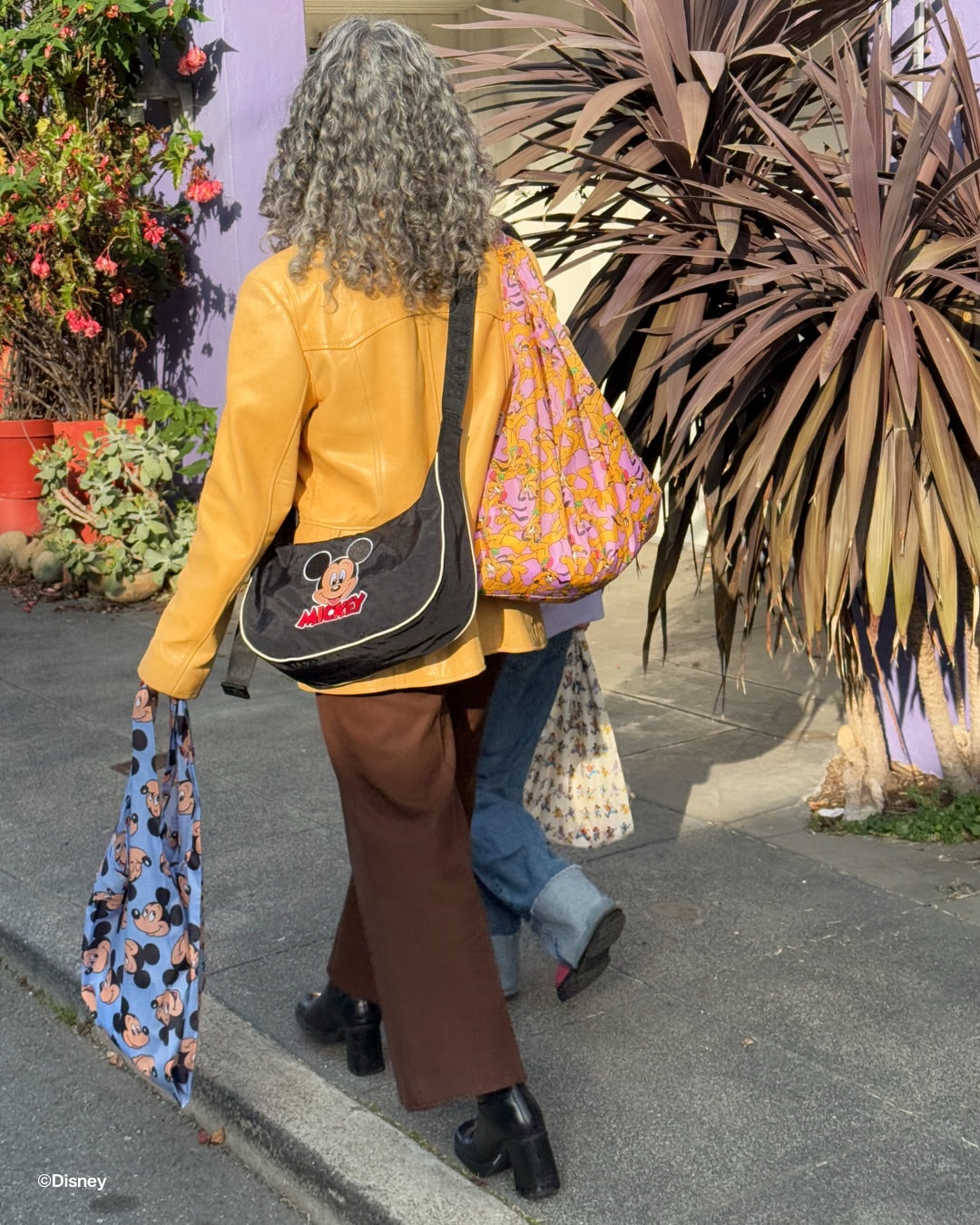 美國｜BAGGU x Disney 迪士尼聯名 Nylon Crescent Bag 彎月包 / 斜背包 M Size